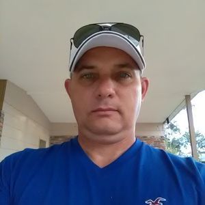 Meet your Posher, Luis mario